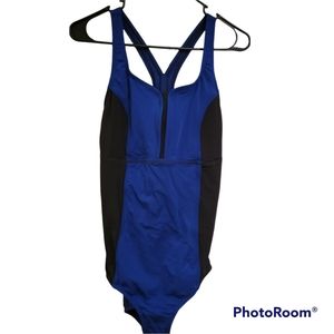 Speedo woman's suit